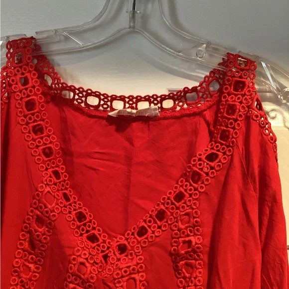 Elegant Red Lace Trim Women's Top - Picture 4 of 7